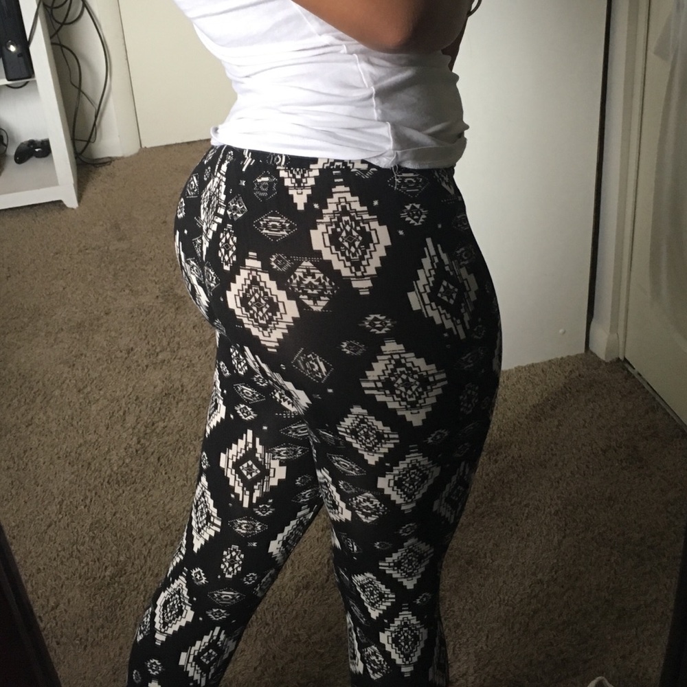 printed leggings